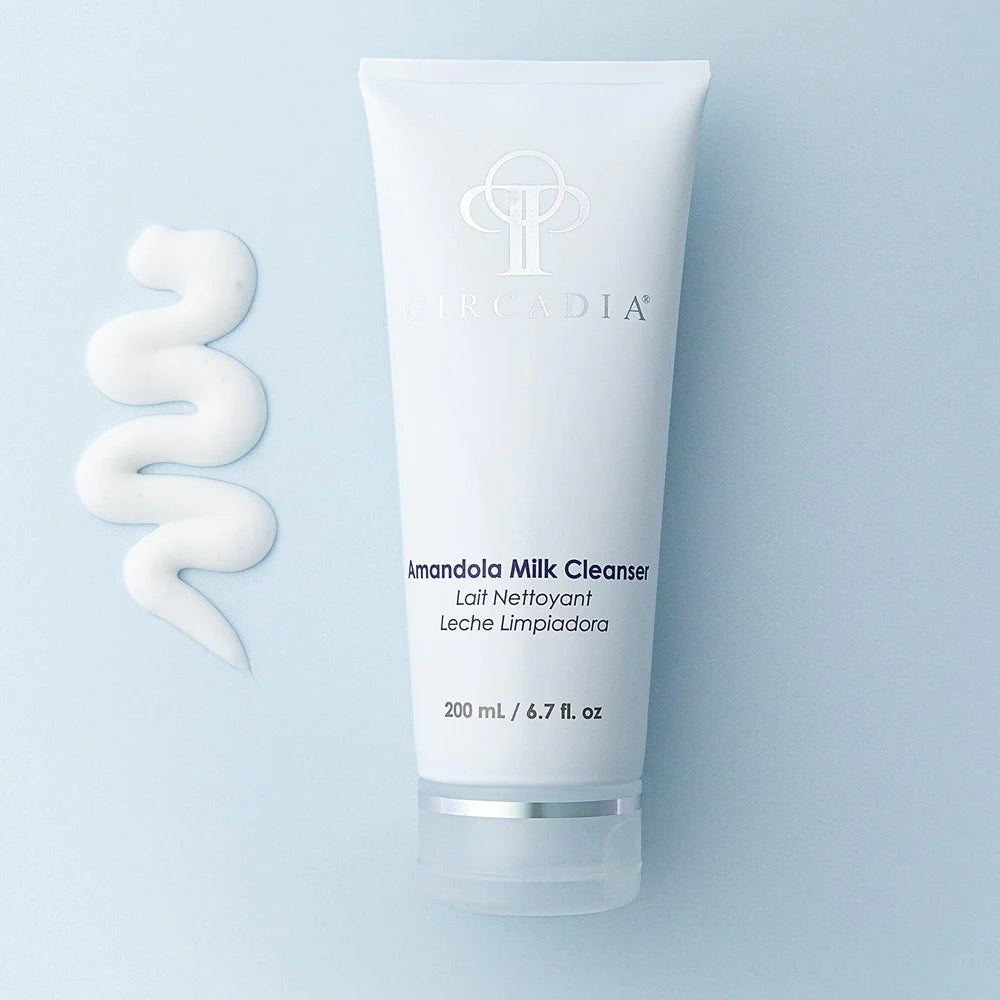 This conditioning almond milk cleanser contains Lactic and Mandelic Acids that gently exfoliate, hydrate and brighten damaged skin